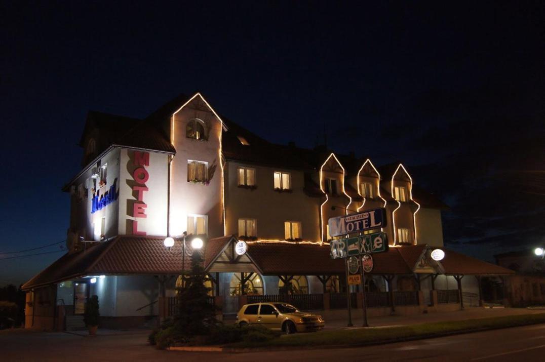 Motel Zacisze Ломжа Экстерьер фото